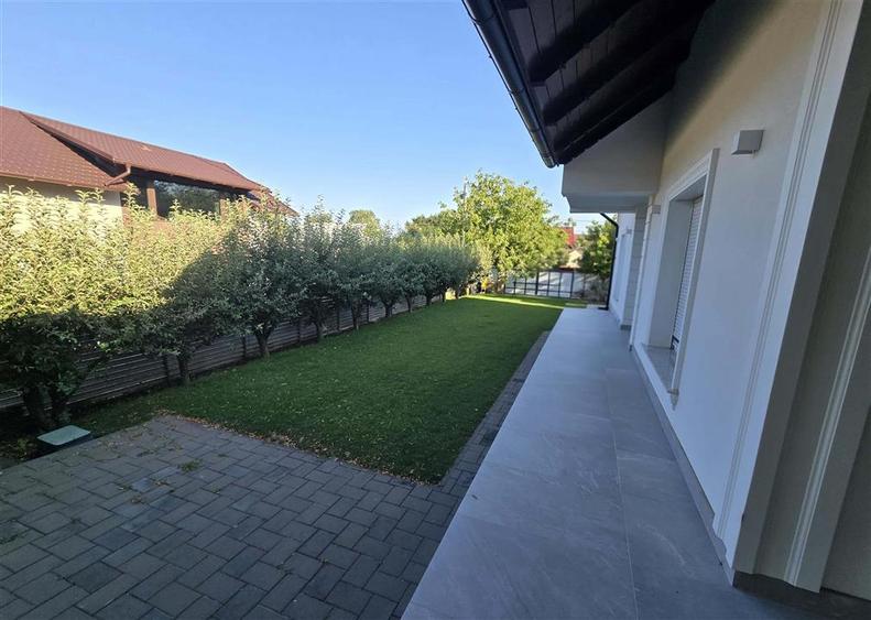 Casă individuală cu 5 camere cu Teren 1000 Mp în Sfântu Ilie