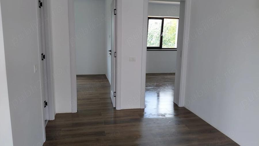 Casă cu Teren 350 Mp în Bradu