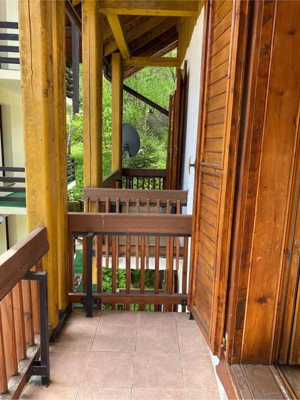 Apartament cu 3 camere decomandat în Poiana Brașov
