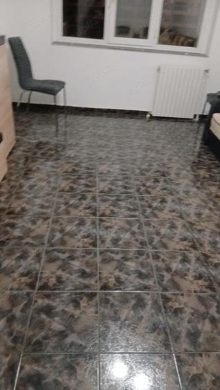 Inchiriez ap.2 cam. decomandate,parter,nemobilat.Se poate inchiria ?i ca spa?iu comercial,birouri - 1