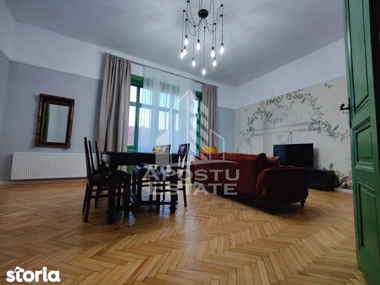 Apartament cu 3 camere, mobilat în Central