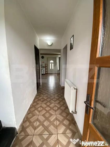 Casă cu 4 camere cu Teren 1275 Mp în Seceani