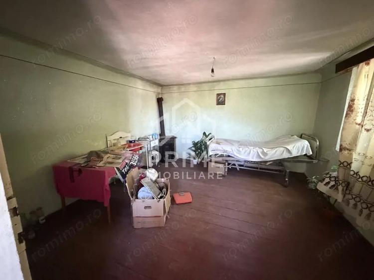 Casă cu 2 camere cu Teren 1032 Mp în Tău