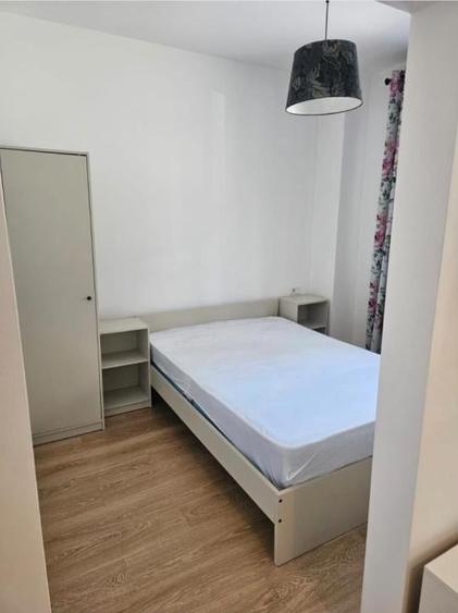 Apartament cu 2 camere în Apărătorii Patriei