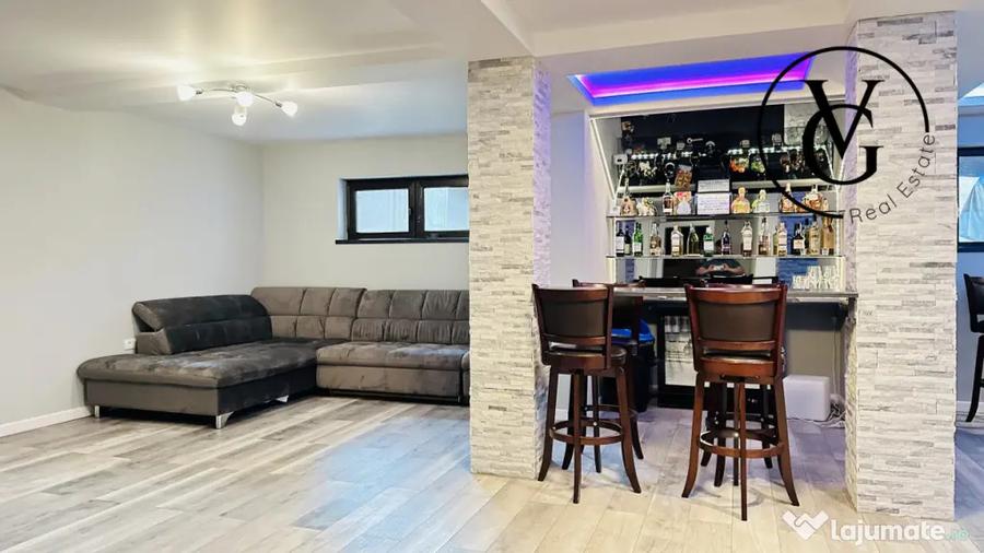 Casă cu 5 camere cu Teren 754 Mp în Central