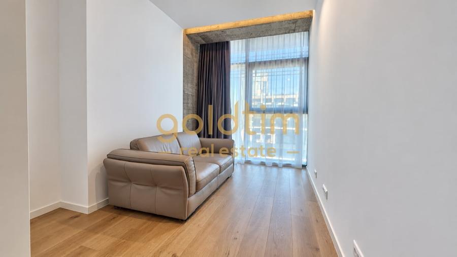 Apartament cu 4 camere semidecomandat, mobilat în Floreasca
