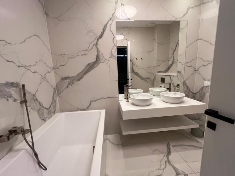 Apartament cu 3 camere decomandat în Floreasca