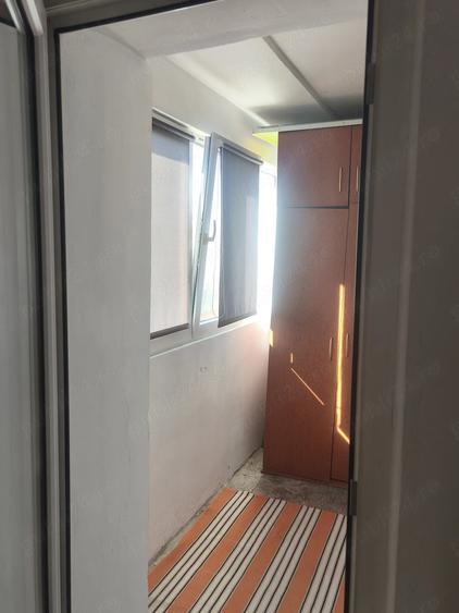 Apartament cu 2 camere decomandat în Titan
