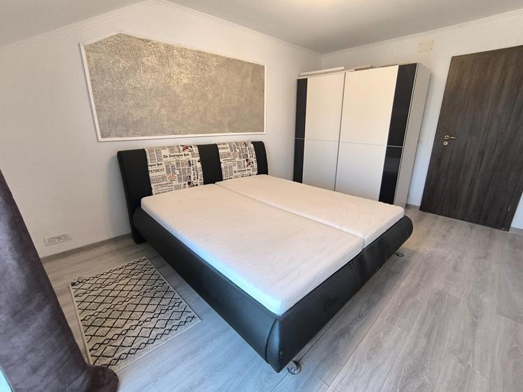 Duplex cu 5 camere cu Canalizare în Dumbrăvița