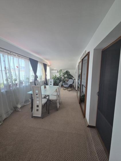 Casă cu 4 camere în Mihai Viteazu