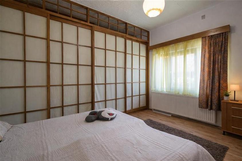 Casă individuală cu 4 camere cu Teren 163 Mp în Central