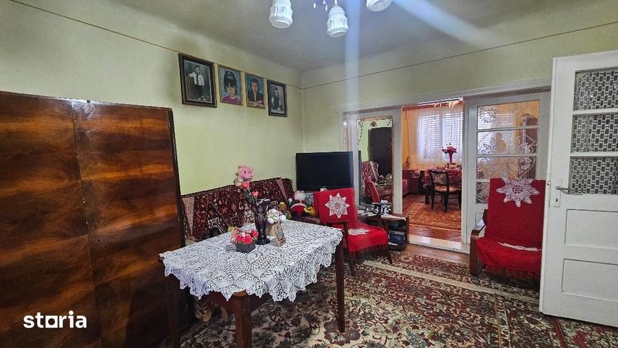 Casă cu 3 camere cu Teren 700 Mp în Central