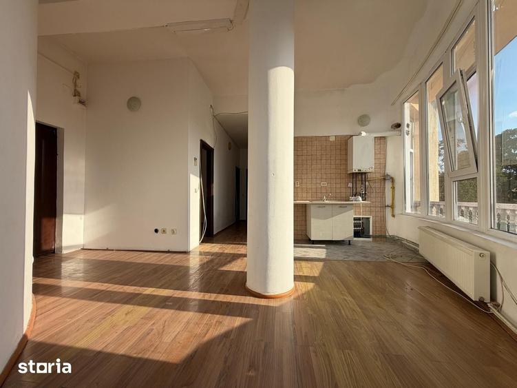 Apartament cu 3 camere decomandat în Ronaț