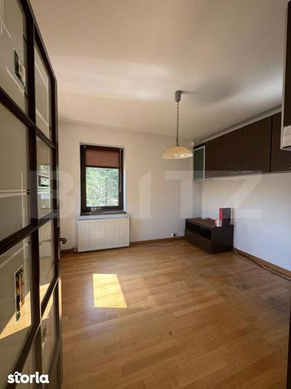 Casă cu 6 camere cu Teren 1654 Mp în Aninoasa