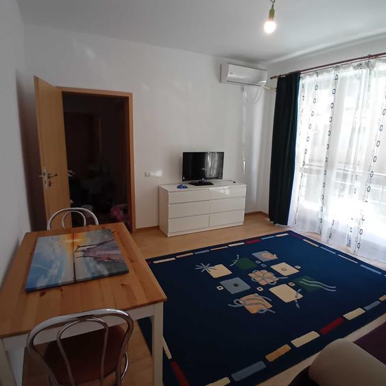 Apartament cu 2 camere decomandat în Apusului