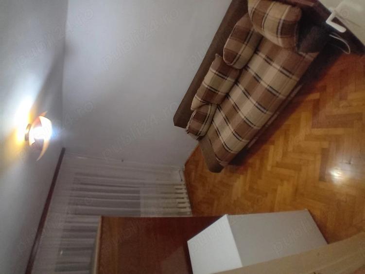 Apartament cu 3 camere decomandat în Micro 14