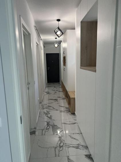 Apartament cu 2 camere decomandat în Rediu