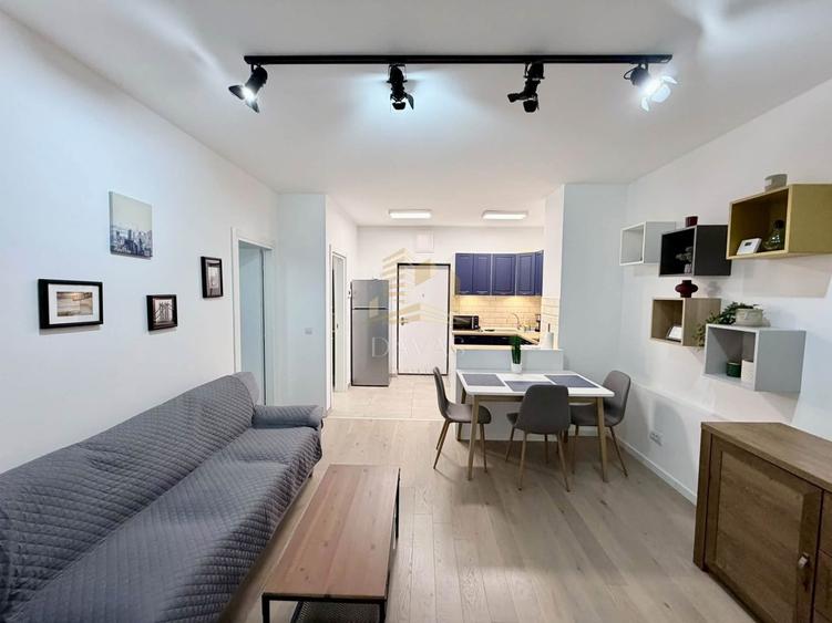 Apartament cu 2 camere semidecomandat, mobilat în Mărăști