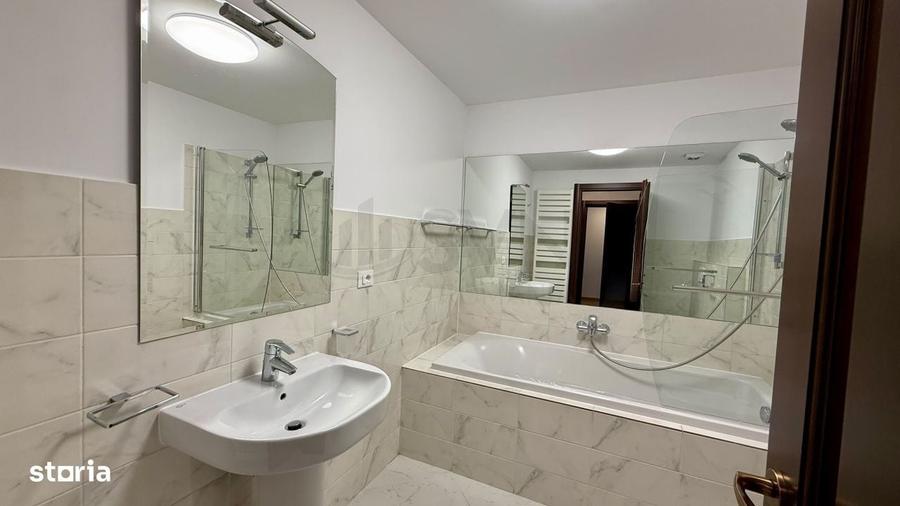 Apartament cu 3 camere în Aviatorilor