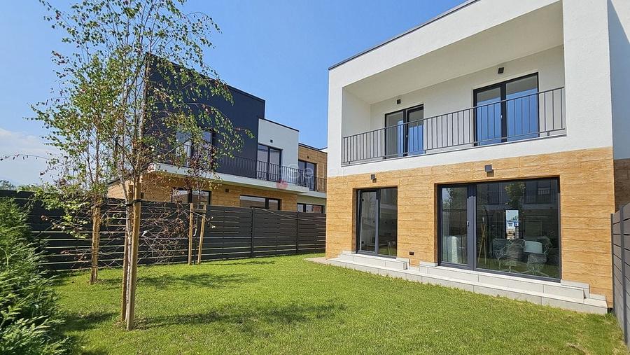 Duplex cu 3 camere cu Canalizare în Ghimbav Livadă