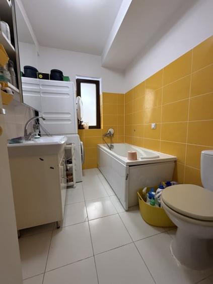 Apartament cu 2 camere decomandat, mobilat în Dumbrăvița