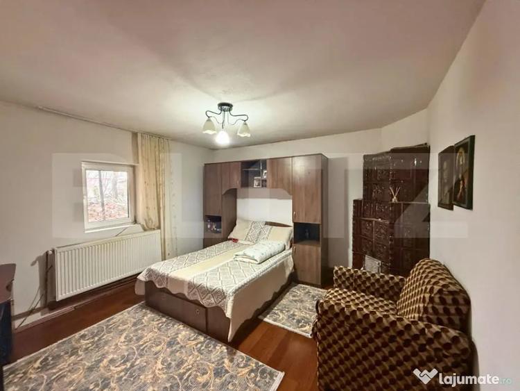 Casă cu 4 camere cu Teren 1237 Mp în Central