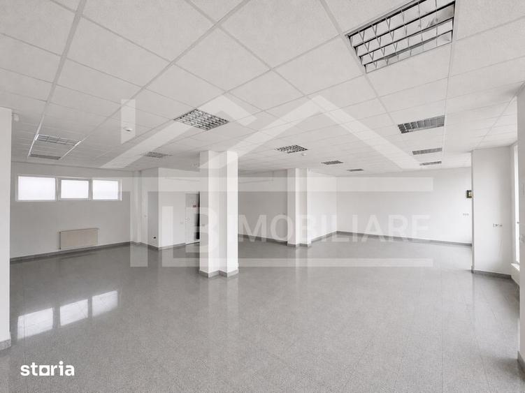 Spațiu comercial, de 120 mp, în 22 Decembrie 1989