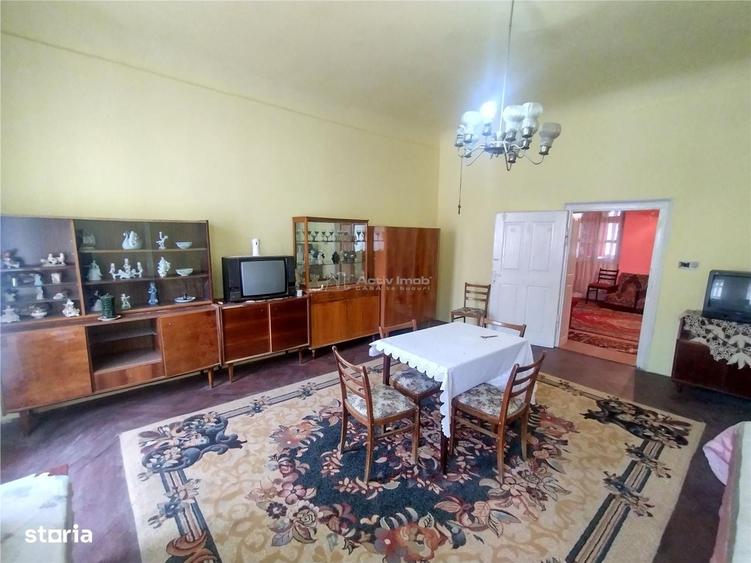 Apartament cu 2 camere semidecomandat în Agadici