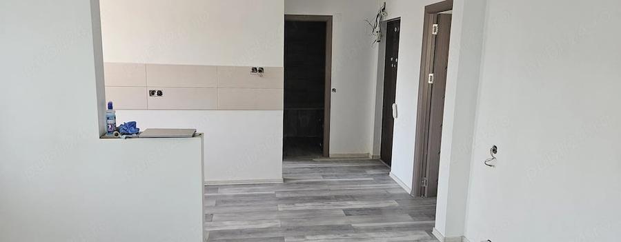 Apartament cu 3 camere decomandat în Crihala