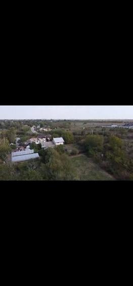 Casă cu 4 camere în Corbii Mari