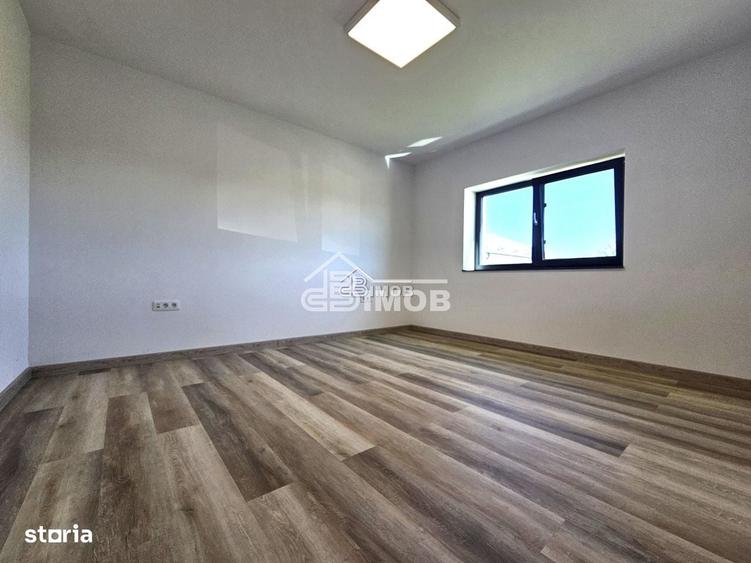 Spațiu comercial, de 280 mp, în Valea