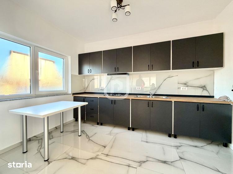 Casă cu 5 camere cu Teren 390 Mp în Central