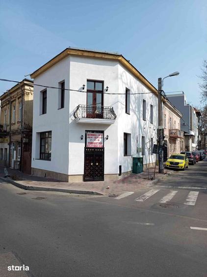 Spațiu comercial, de 300 mp, în Centrul Civic