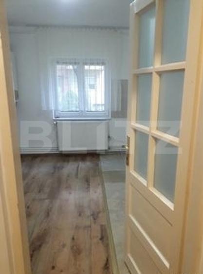 Apartament 3 camere, 61 mp, zona Micro17 - 1