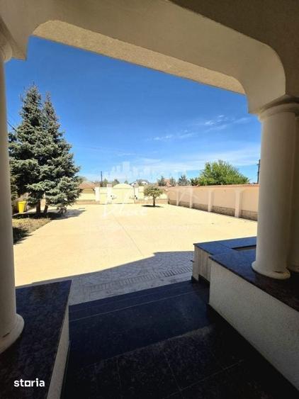 Casă cu 6 camere cu Teren 1642 Mp în Central