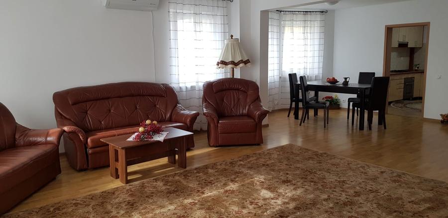 Duplex cu 4 camere cu Canalizare în Trei Stejari
