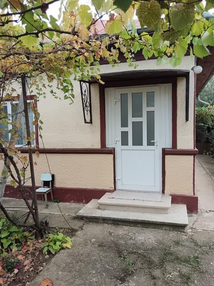 Casă cu 4 camere în Exterior Vest