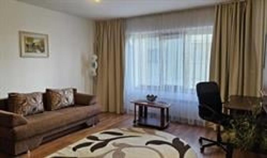 # 🏡 Garsonieră spațioasă de închiriat – 450 € | Piața Muncii - 3