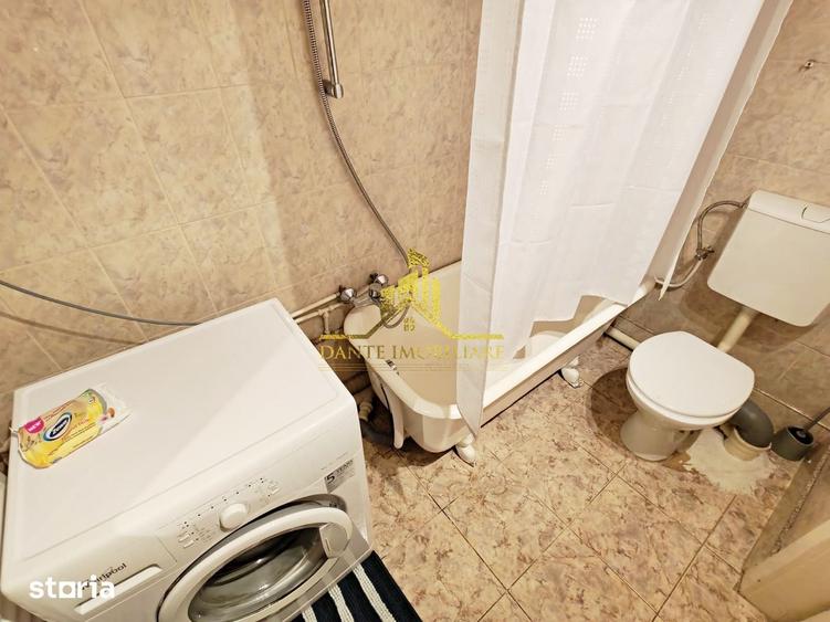 Garsonieră decomandată în Central