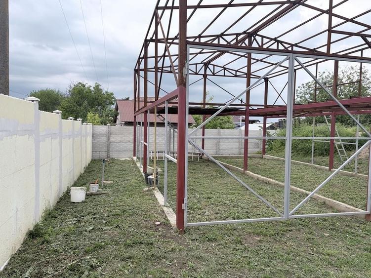 Casă cu 4 camere în Central