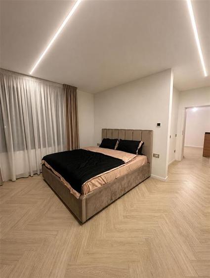 Casă individuală cu 4 camere cu Canalizare în Dealuri Oradea
