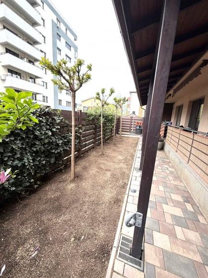 Apartament cu 4 camere decomandat, mobilat în Bragadiru