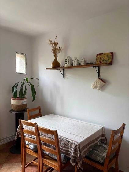Apartament cu 3 camere în Badea Cârțan