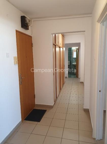 Ap. 3 camere (+ terasă mare închisă) de închiriat Centrul Civic, Bd. Griviței