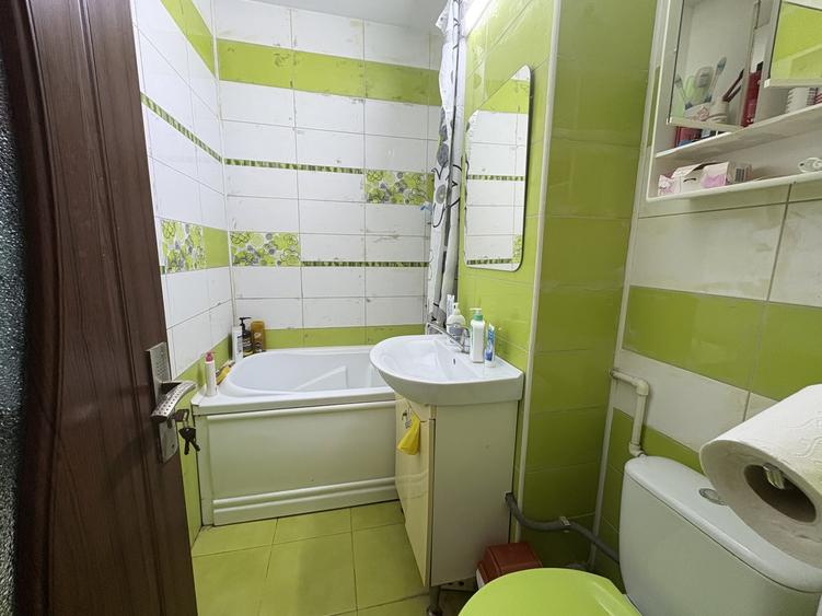 Garsonieră decomandată, mobilată în Tătărași