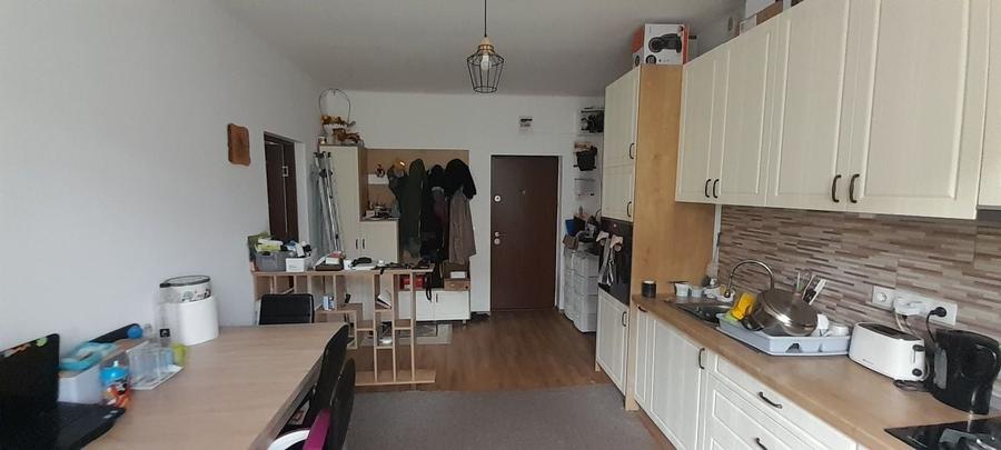 Apartament cu 3 camere în Ferneziu