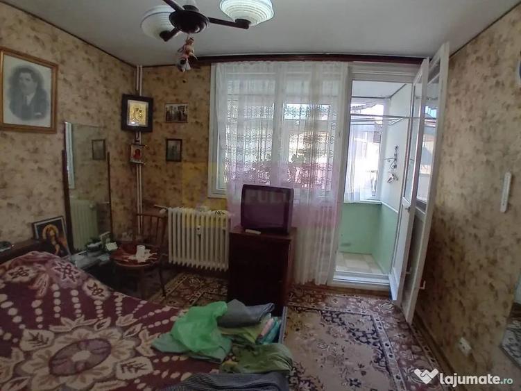 Apartament cu 4 camere decomandat în Brâncoveanu
