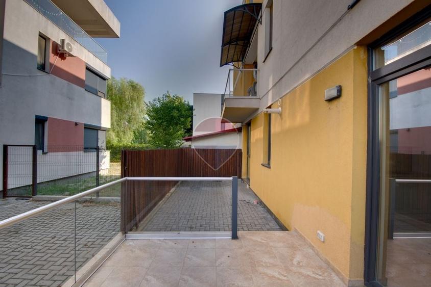 Apartament cu 2 camere semidecomandat, mobilat în Dumbrăvița