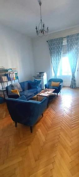 Apartament cu 3 camere decomandat în P-ța Maria