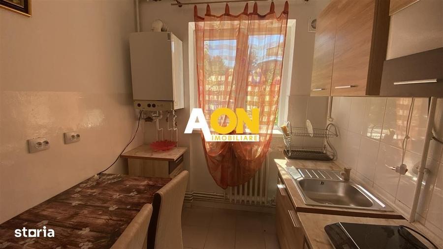 Apartament 3 camere 56 mp zona Cetate - 1